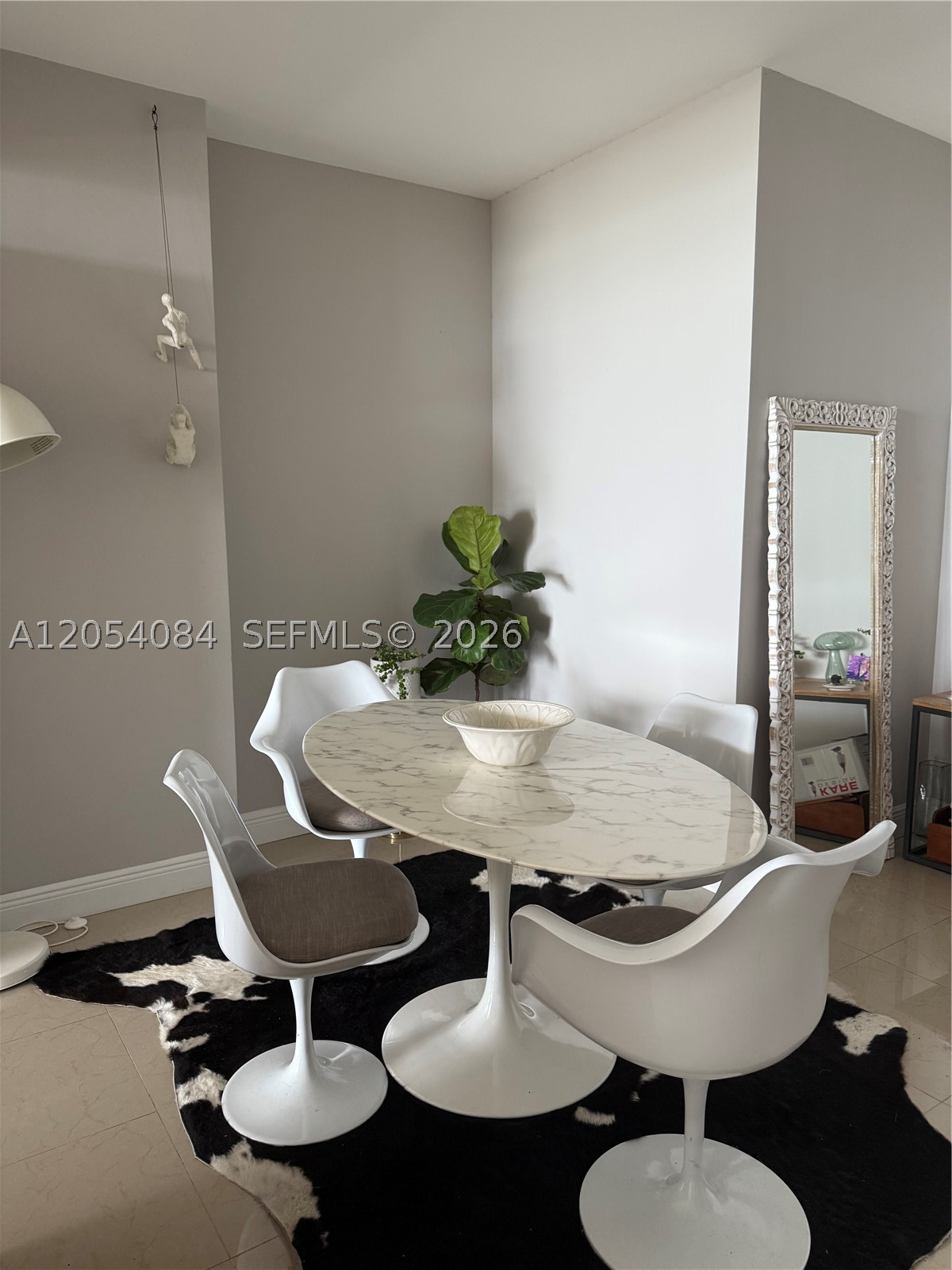 460 NE 28th St #803, Miami FL 33137
