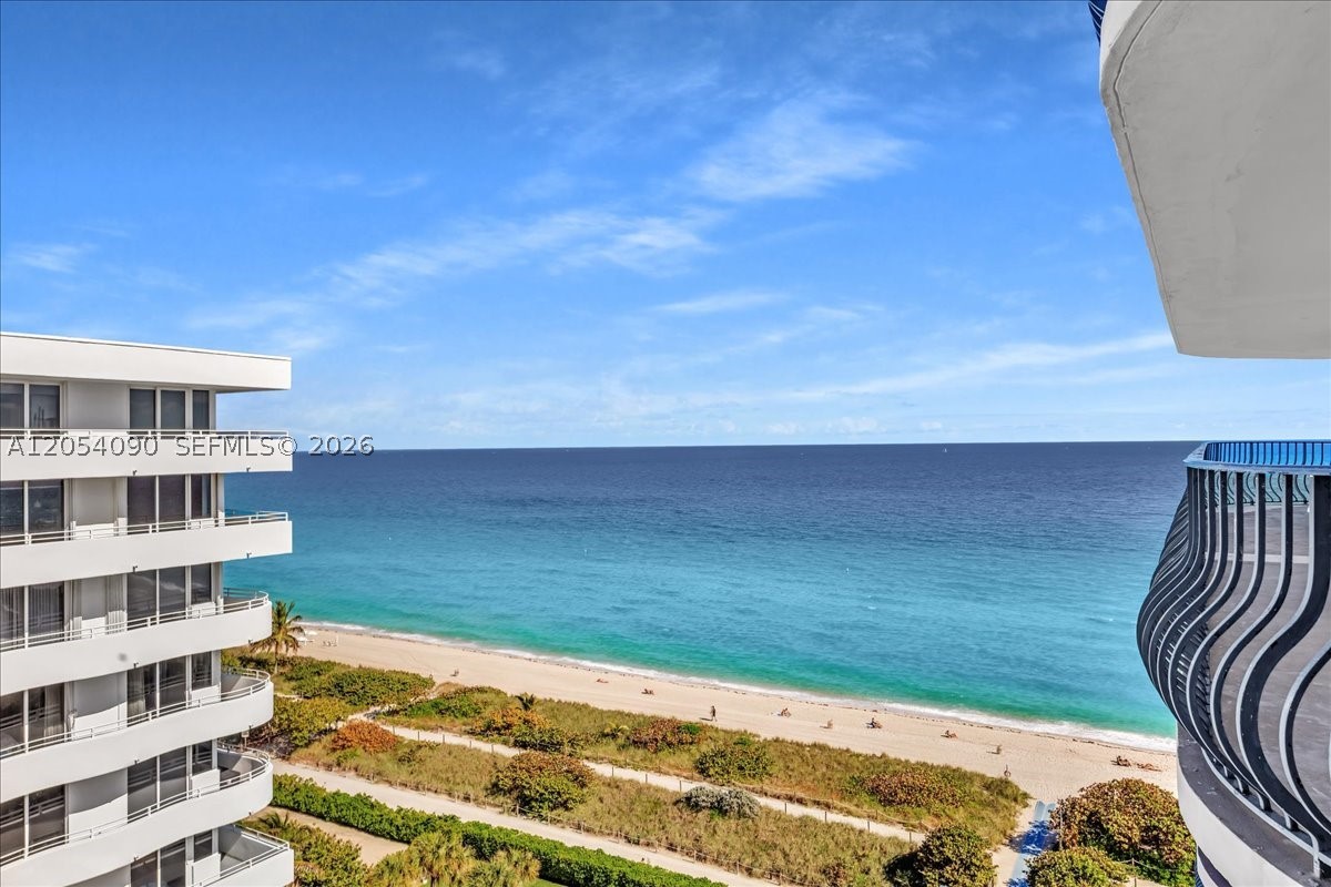 8877 Collins Ave #PH-2, Surfside FL 33154