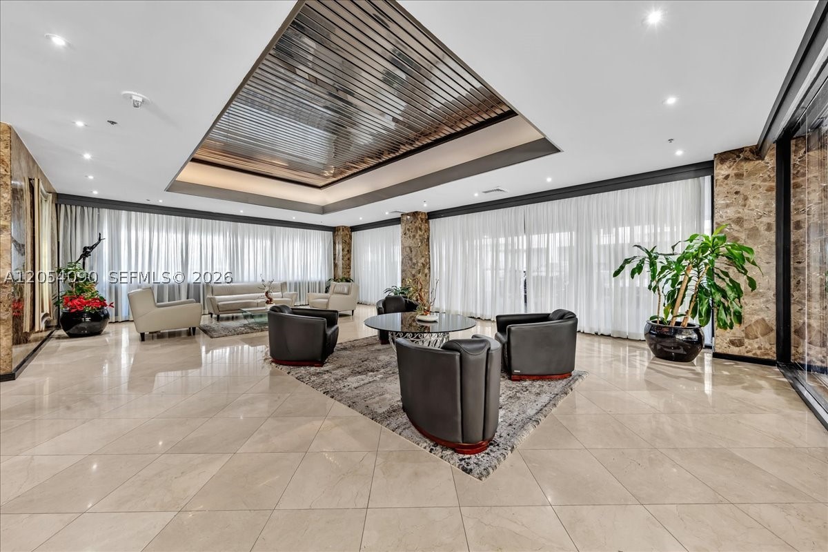 8877 Collins Ave #PH-2, Surfside FL 33154