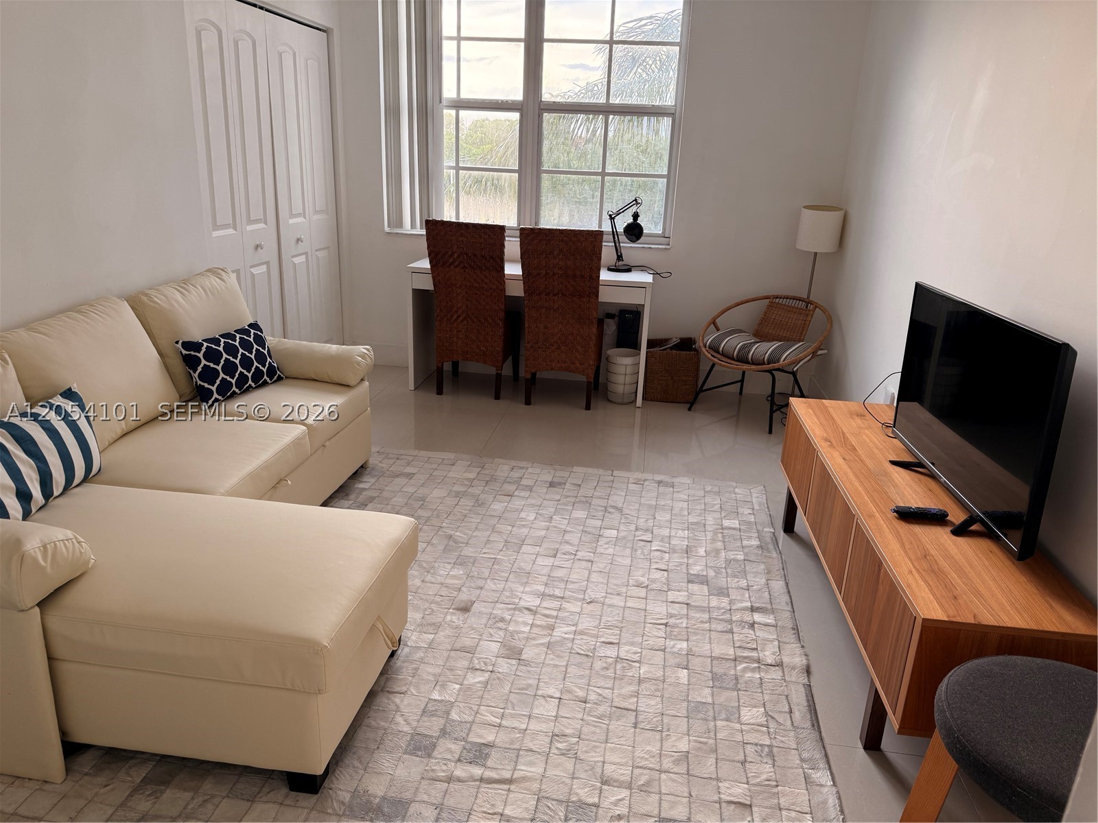 19901 E Country Club Dr #2401, Aventura FL 33180