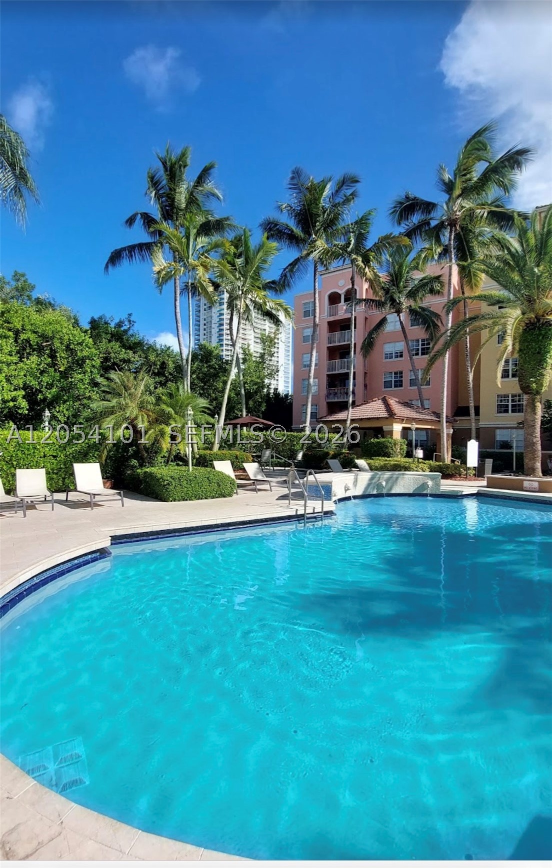 19901 E Country Club Dr #2401, Aventura FL 33180