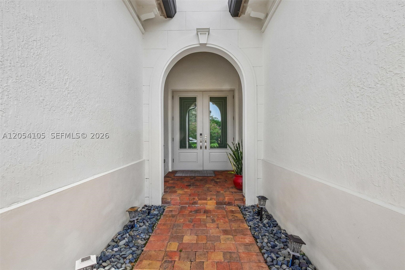 1053 SW 113th Way, Pembroke Pines FL 33025