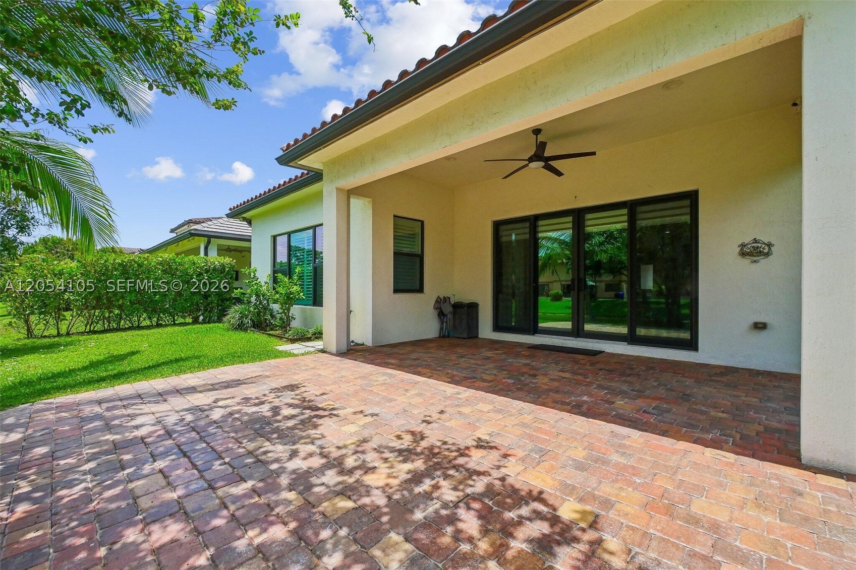 1053 SW 113th Way, Pembroke Pines FL 33025