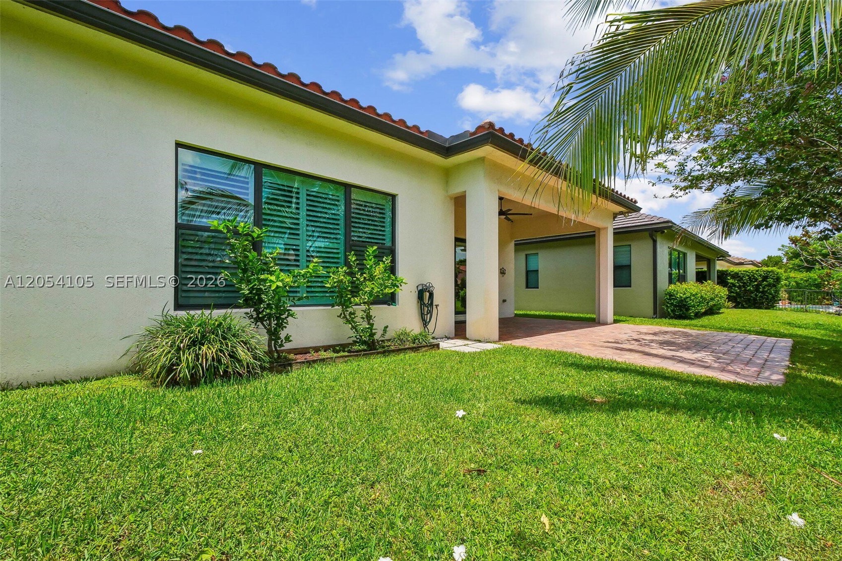 1053 SW 113th Way, Pembroke Pines FL 33025