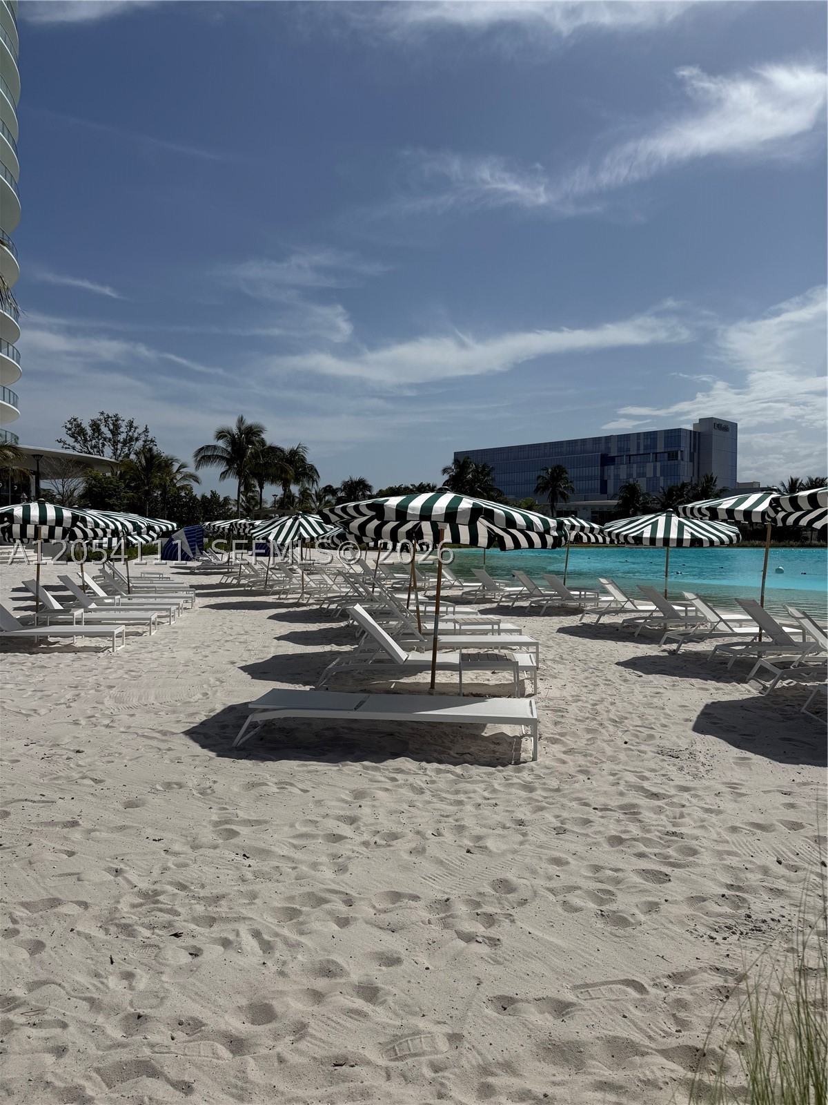 2411 Laguna Cir #910, Miami FL 33181