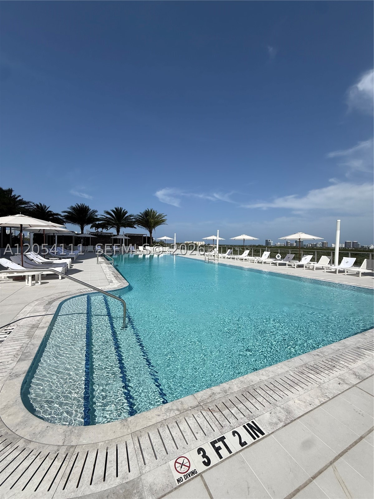 2411 Laguna Cir #910, Miami FL 33181