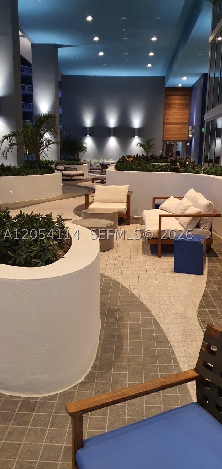 1300 Brickell Bay Dr #1107, Miami FL 33131