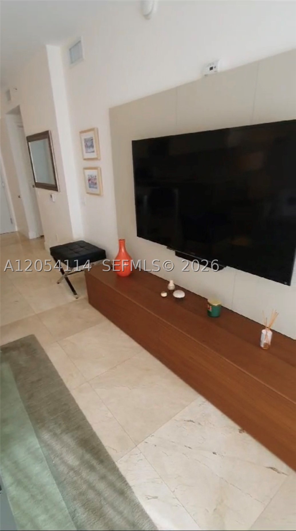 1300 Brickell Bay Dr #1107, Miami FL 33131