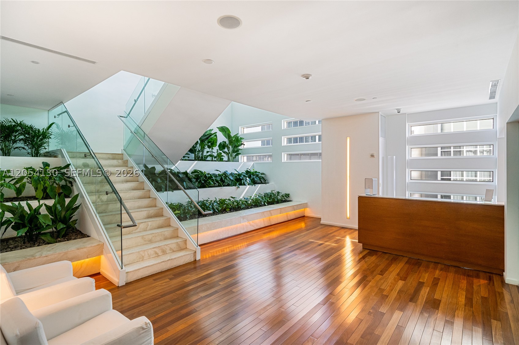 1040 Biscayne Blvd #3802, Miami FL 33132