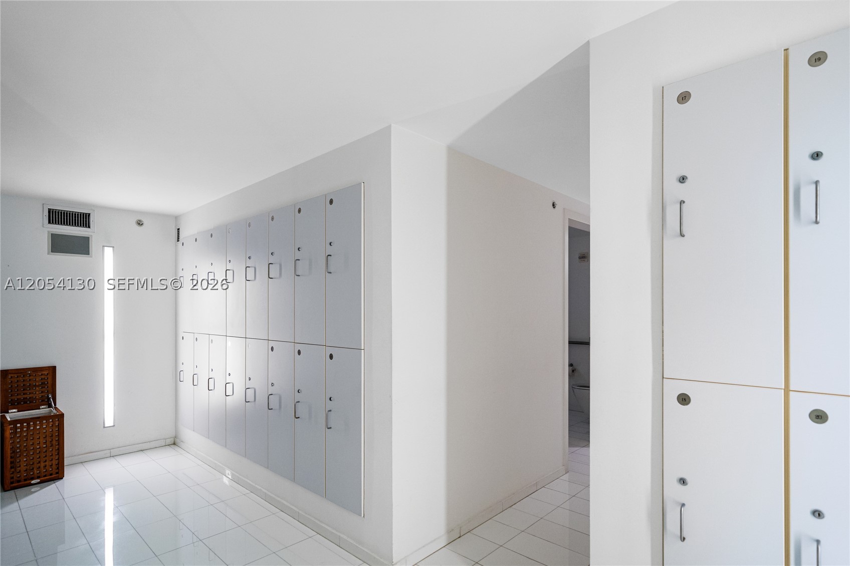 1040 Biscayne Blvd #3802, Miami FL 33132