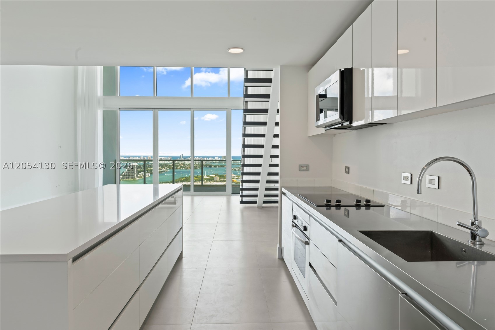 1040 Biscayne Blvd #3802, Miami FL 33132