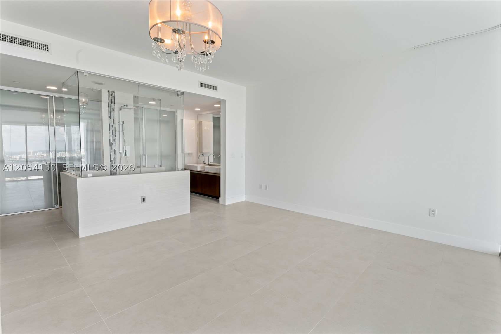 1040 Biscayne Blvd #3802, Miami FL 33132