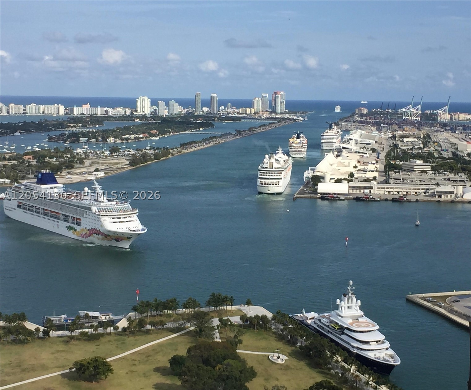 1040 Biscayne Blvd #3802, Miami FL 33132