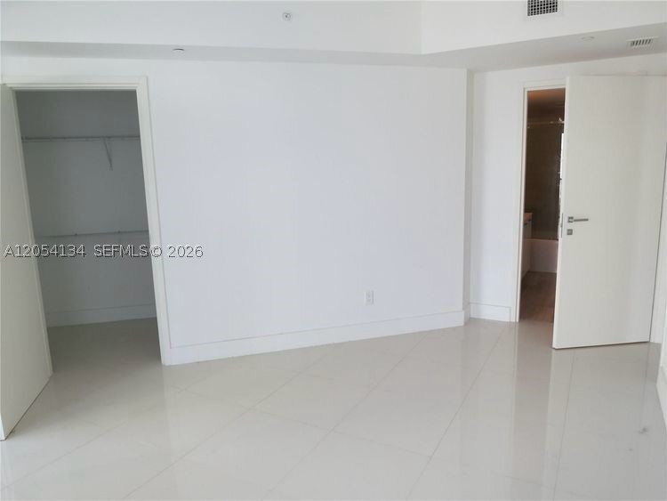 1300 Brickell Bay Dr #1110, Miami FL 33131