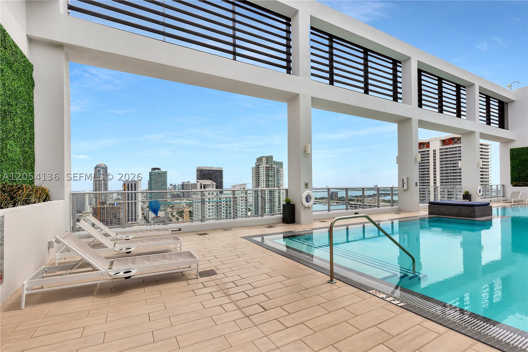 151 SE 1st St #1107, Miami FL 33131