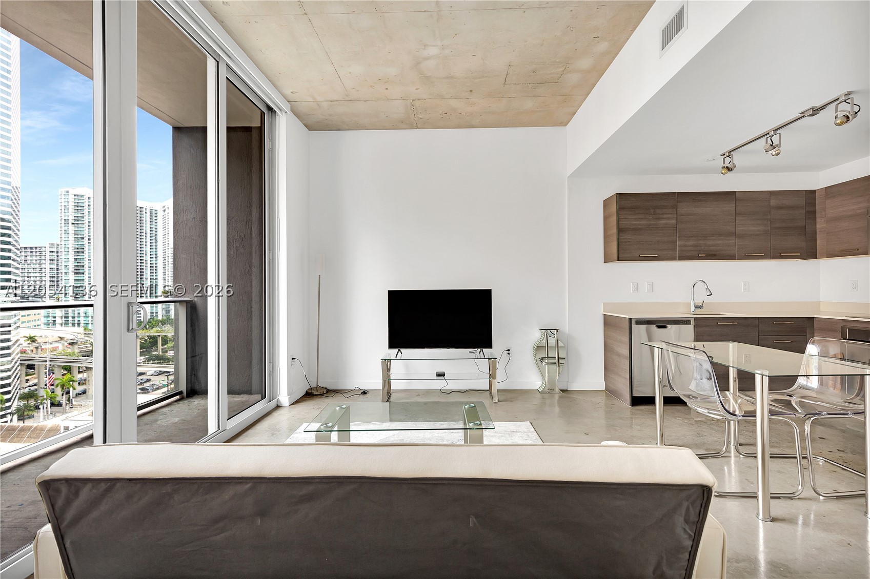 151 SE 1st St #1107, Miami FL 33131