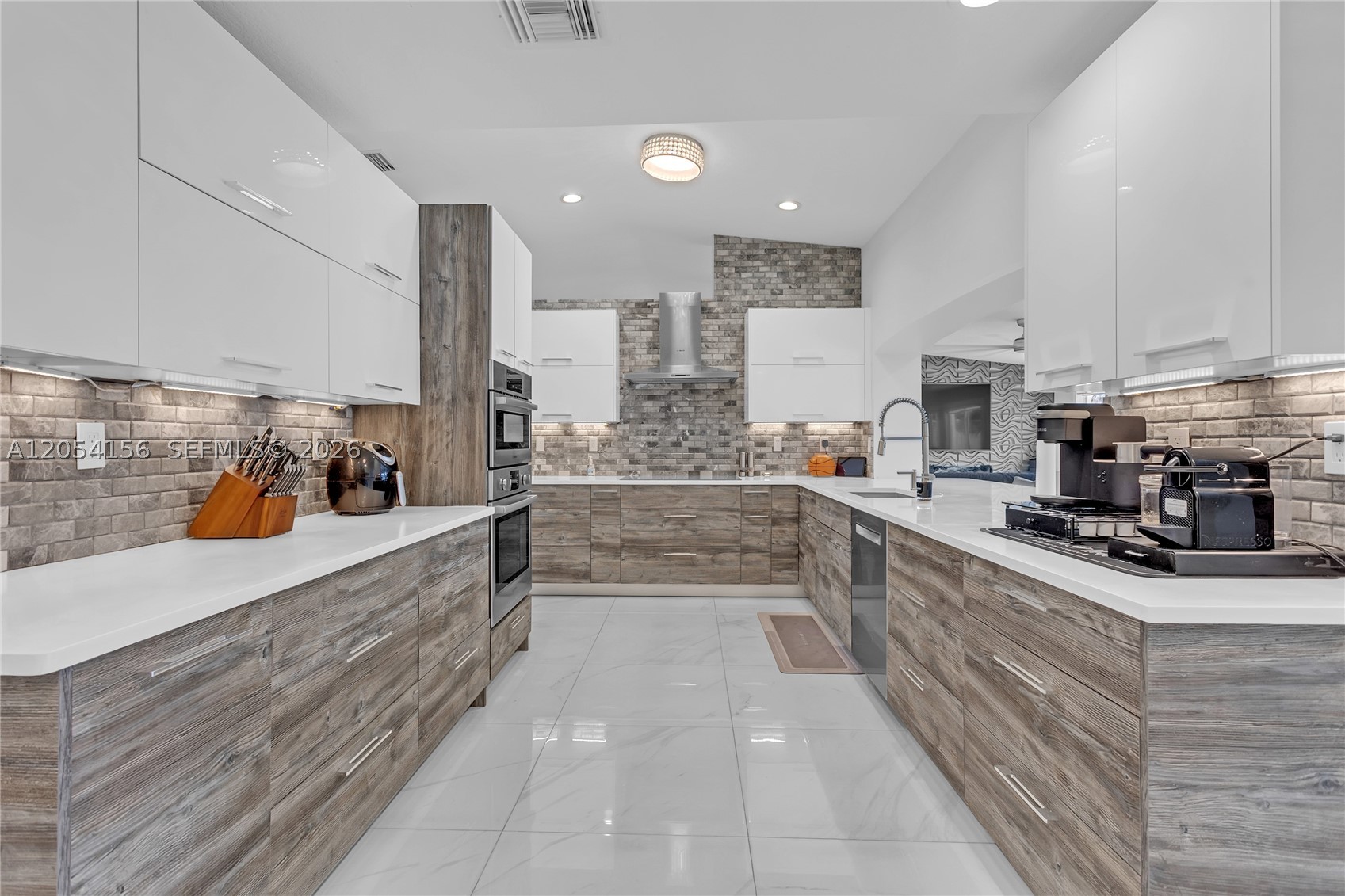 2920 NE 55th Pl, Fort Lauderdale FL 33308