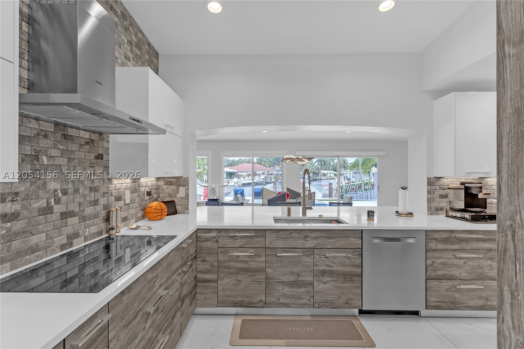 2920 NE 55th Pl, Fort Lauderdale FL 33308