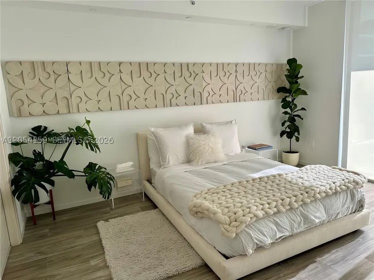 801 S Miami Ave #3810, Miami FL 33131