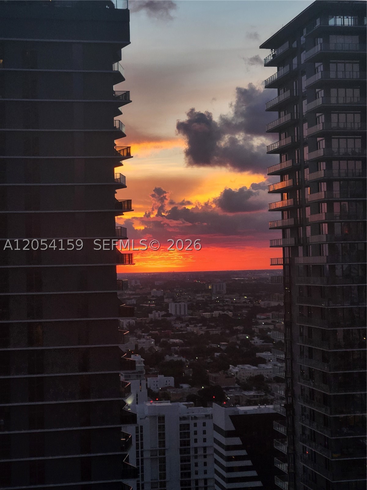 801 S Miami Ave #3810, Miami FL 33131