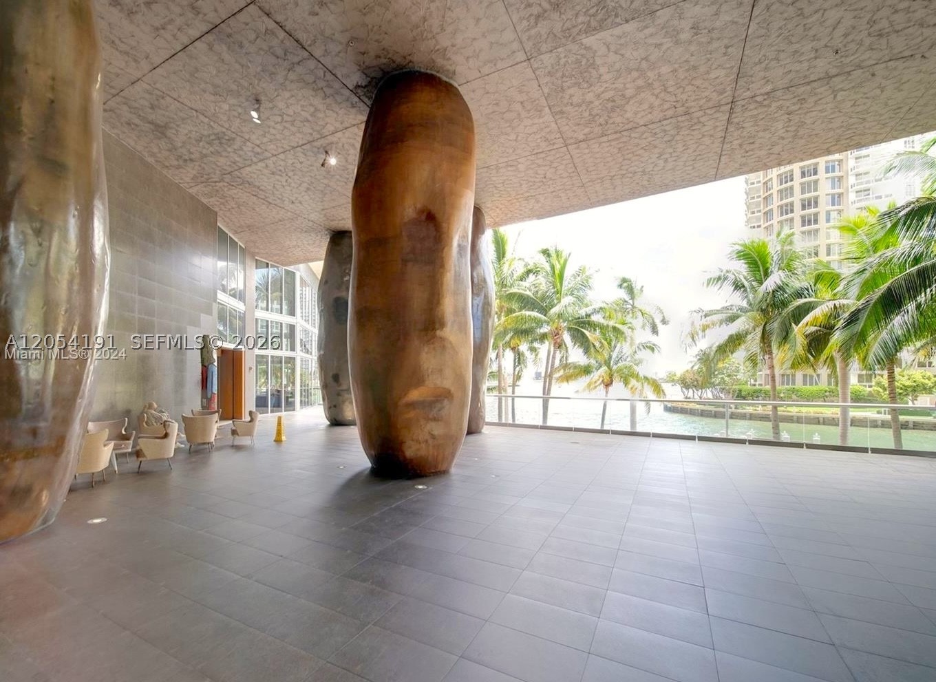 495 BRICKELL AV #4208, Miami FL 33131