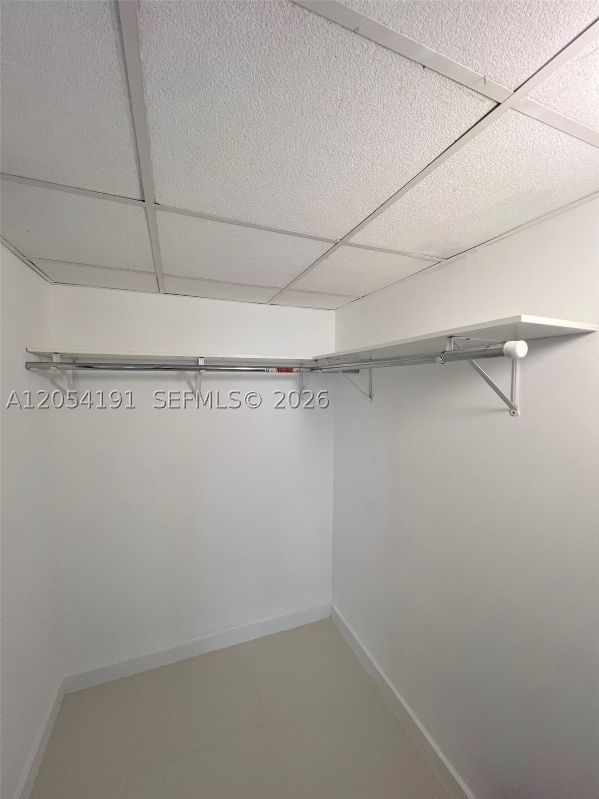 495 BRICKELL AV #4208, Miami FL 33131