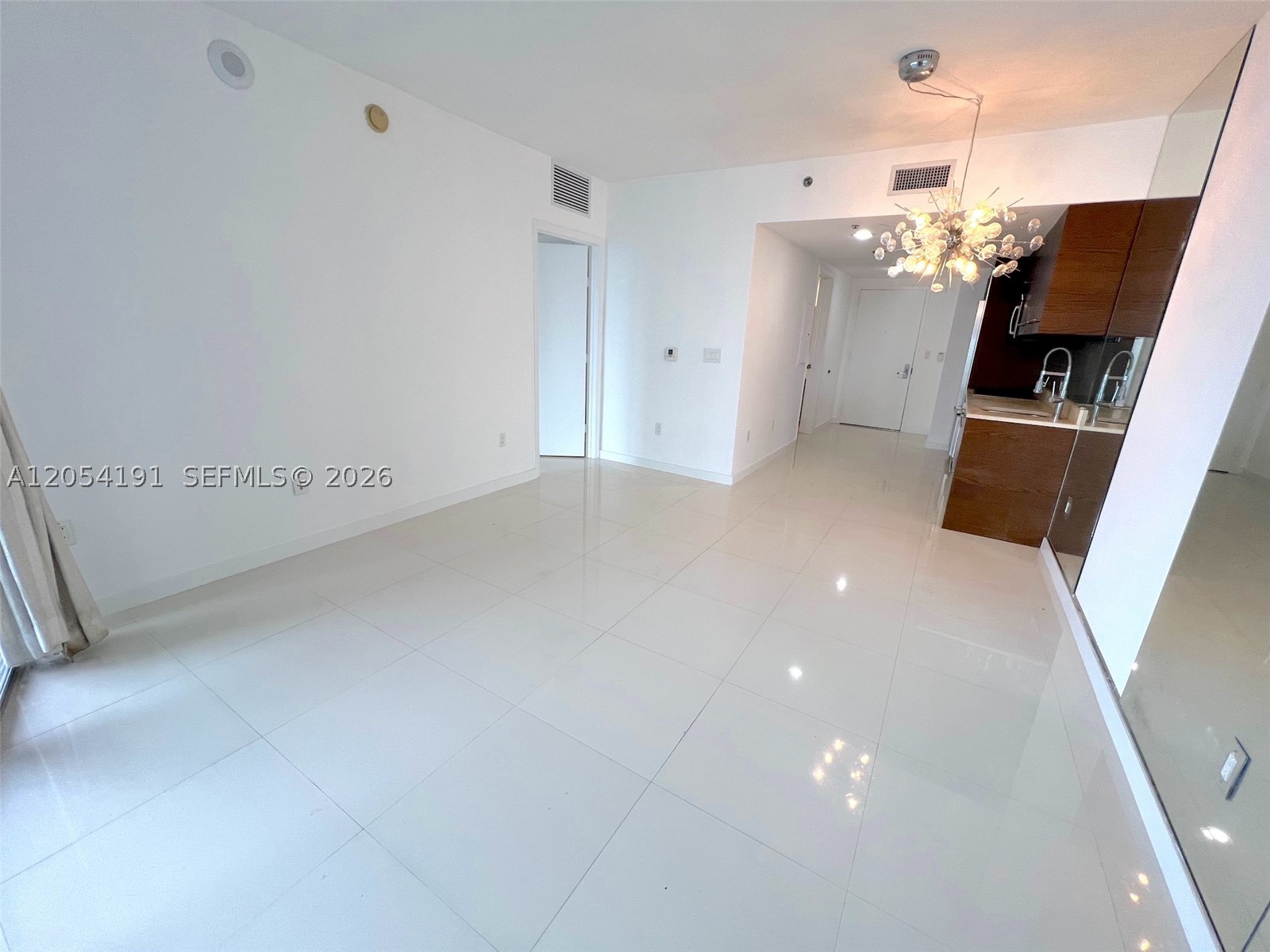 495 BRICKELL AV #4208, Miami FL 33131