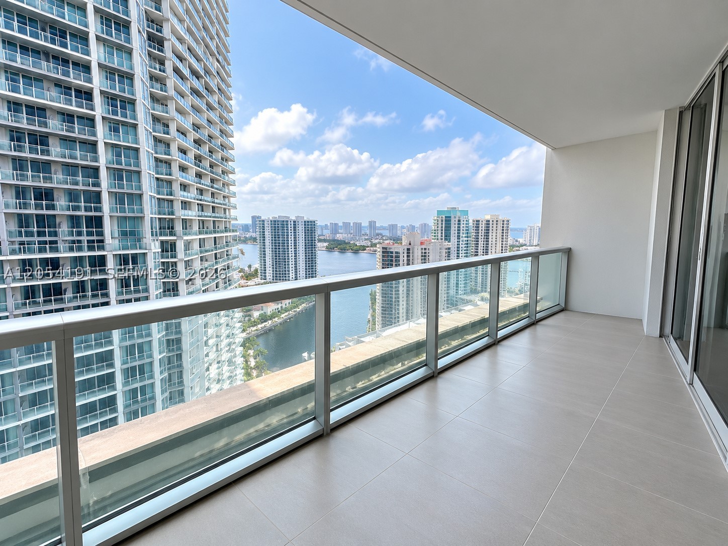495 BRICKELL AV #4208, Miami FL 33131