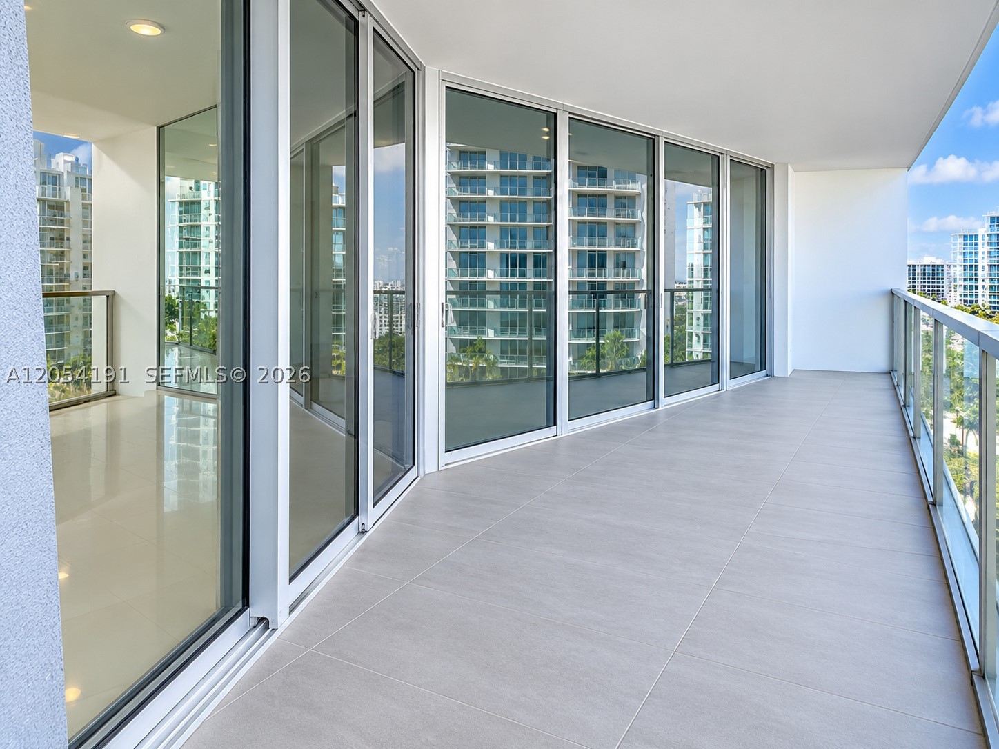 495 BRICKELL AV #4208, Miami FL 33131