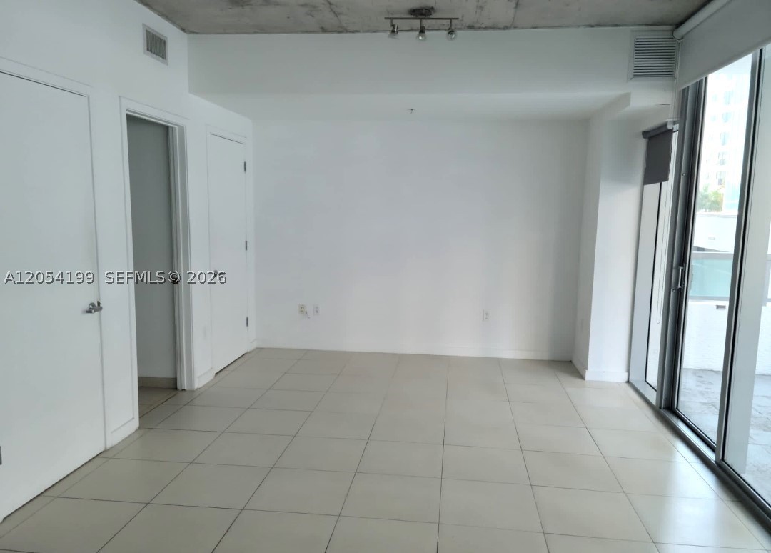 3301 NE 1 AV #L0205, Miami FL 33137
