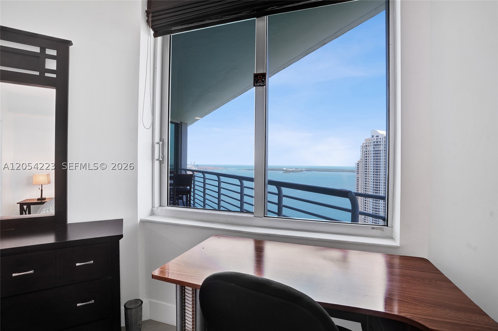 335 S Biscayne Blvd #3807, Miami FL 33131