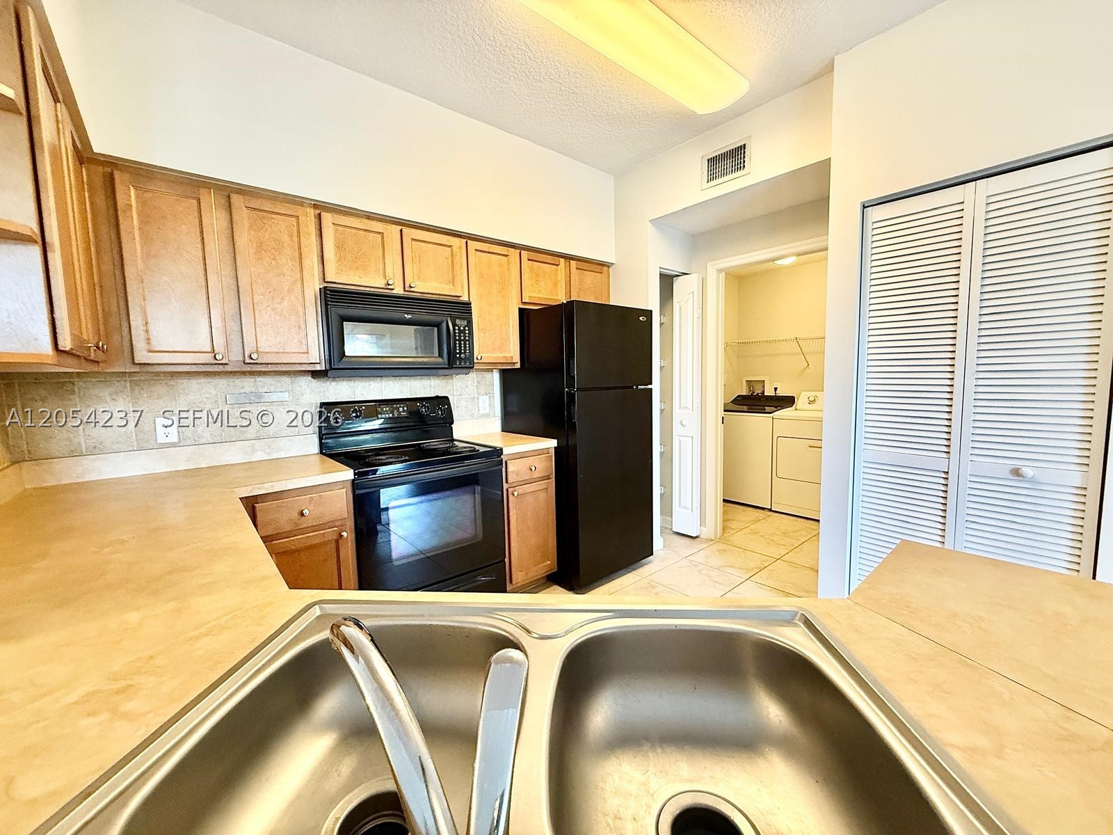 9208 W Myrtlewood Cir W #208, Palm Beach Gardens FL 33418