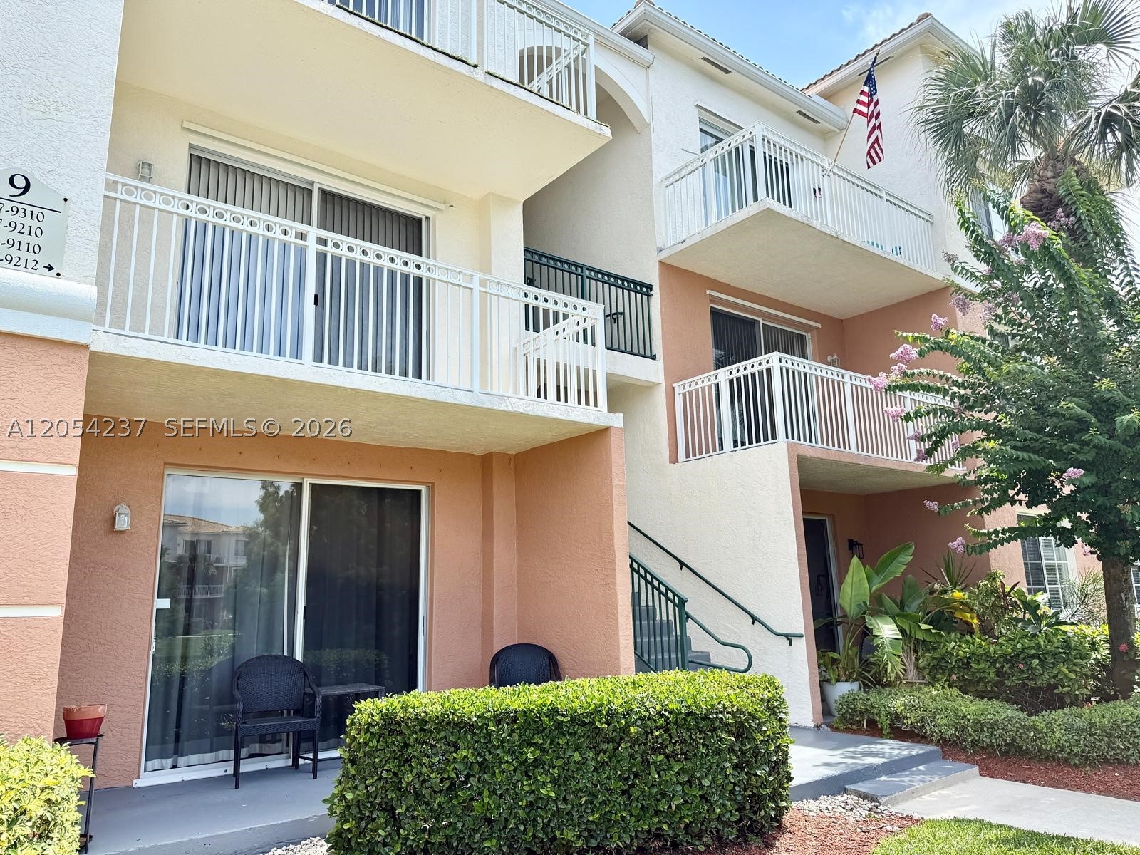 9208 W Myrtlewood Cir W #208, Palm Beach Gardens FL 33418