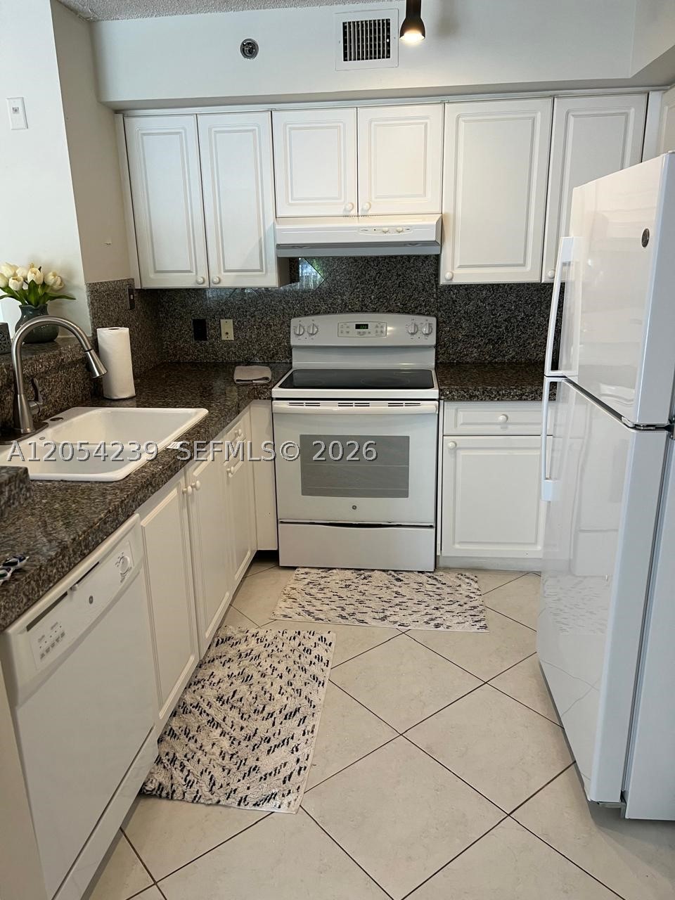 19901 E Country Club Dr #2207, Aventura FL 33180