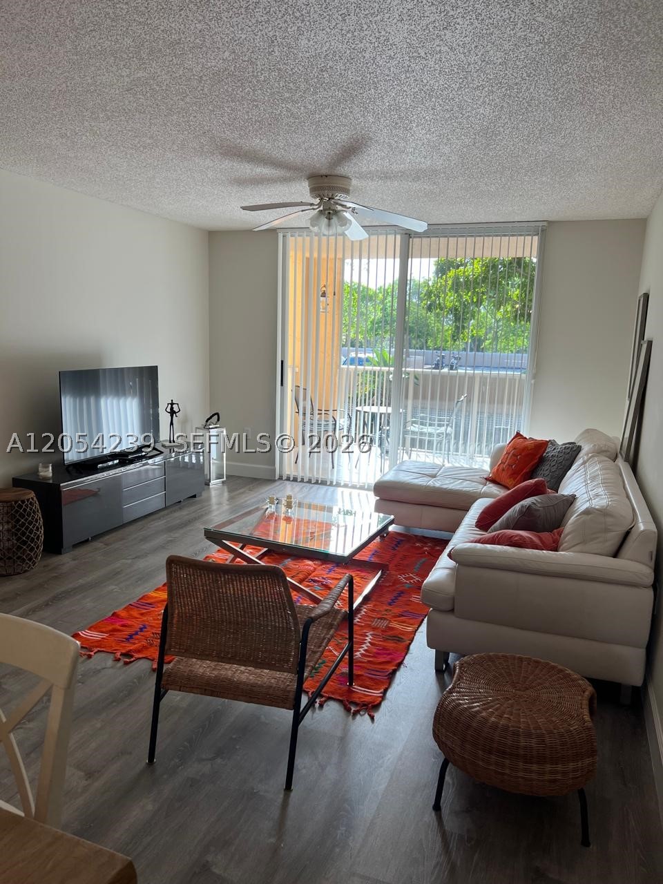 19901 E Country Club Dr #2207, Aventura FL 33180