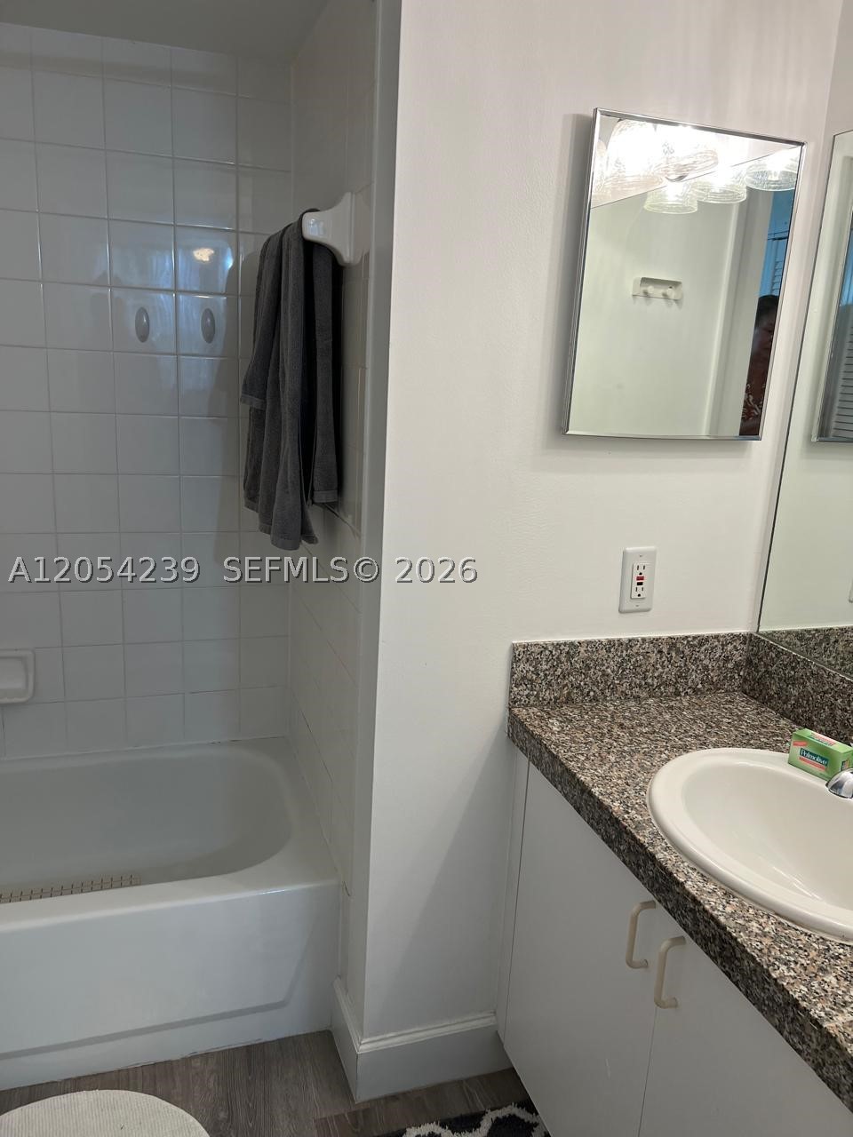 19901 E Country Club Dr #2207, Aventura FL 33180