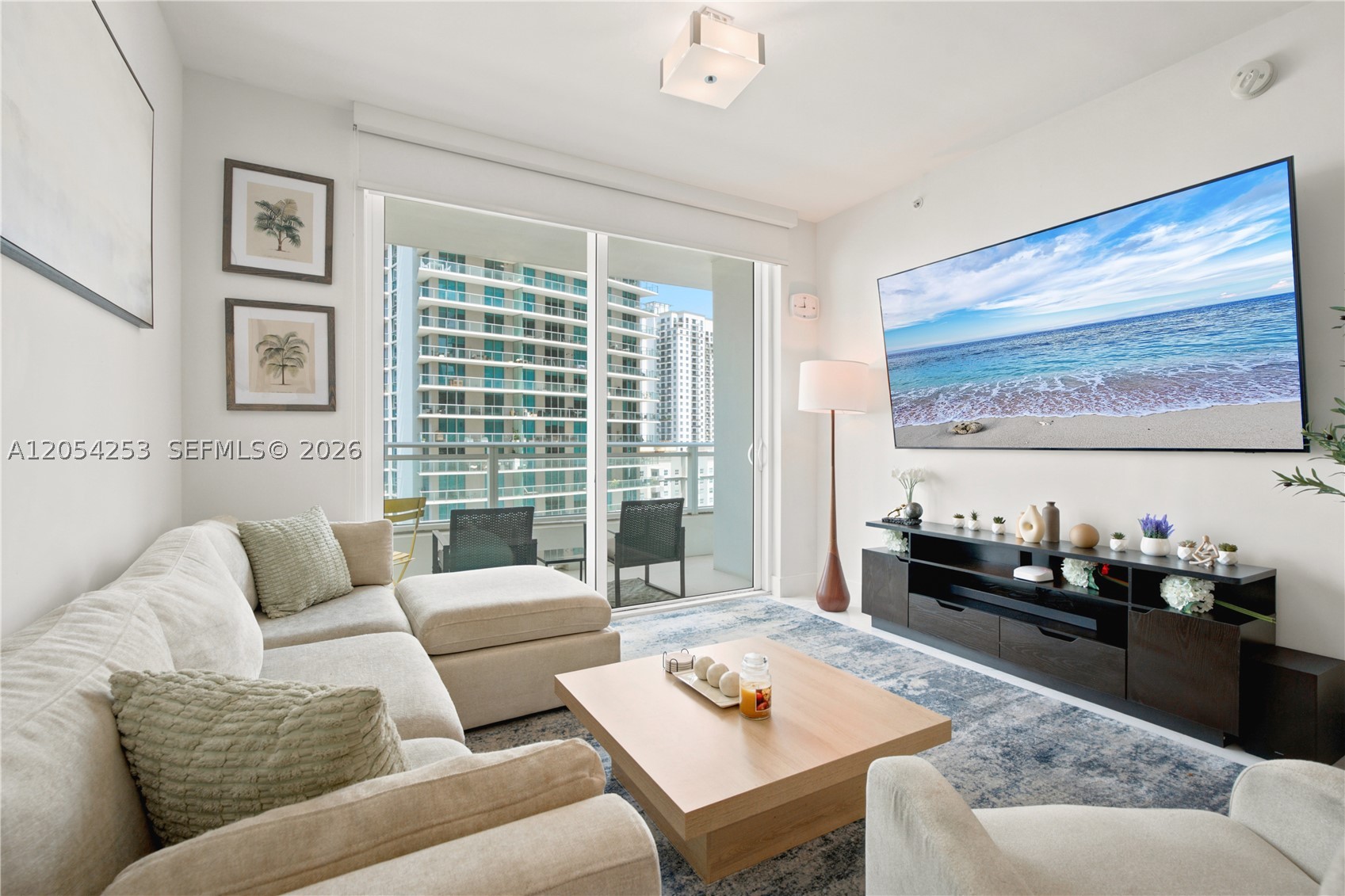 1080 Brickell Ave #1607, Miami FL 33131