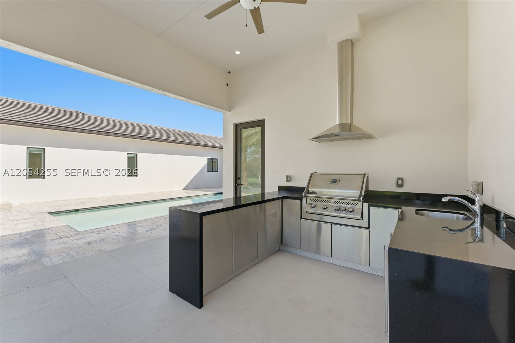 10005 SW 66th St, Miami FL 33173