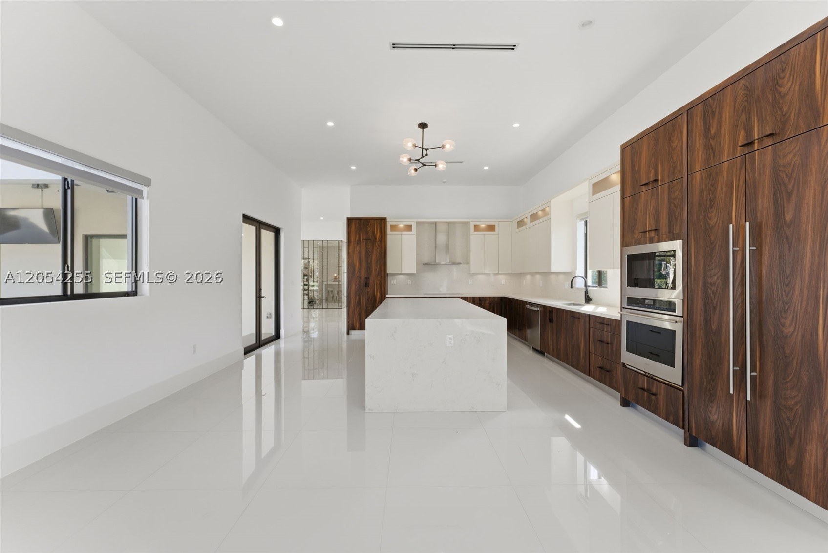 10005 SW 66th St, Miami FL 33173