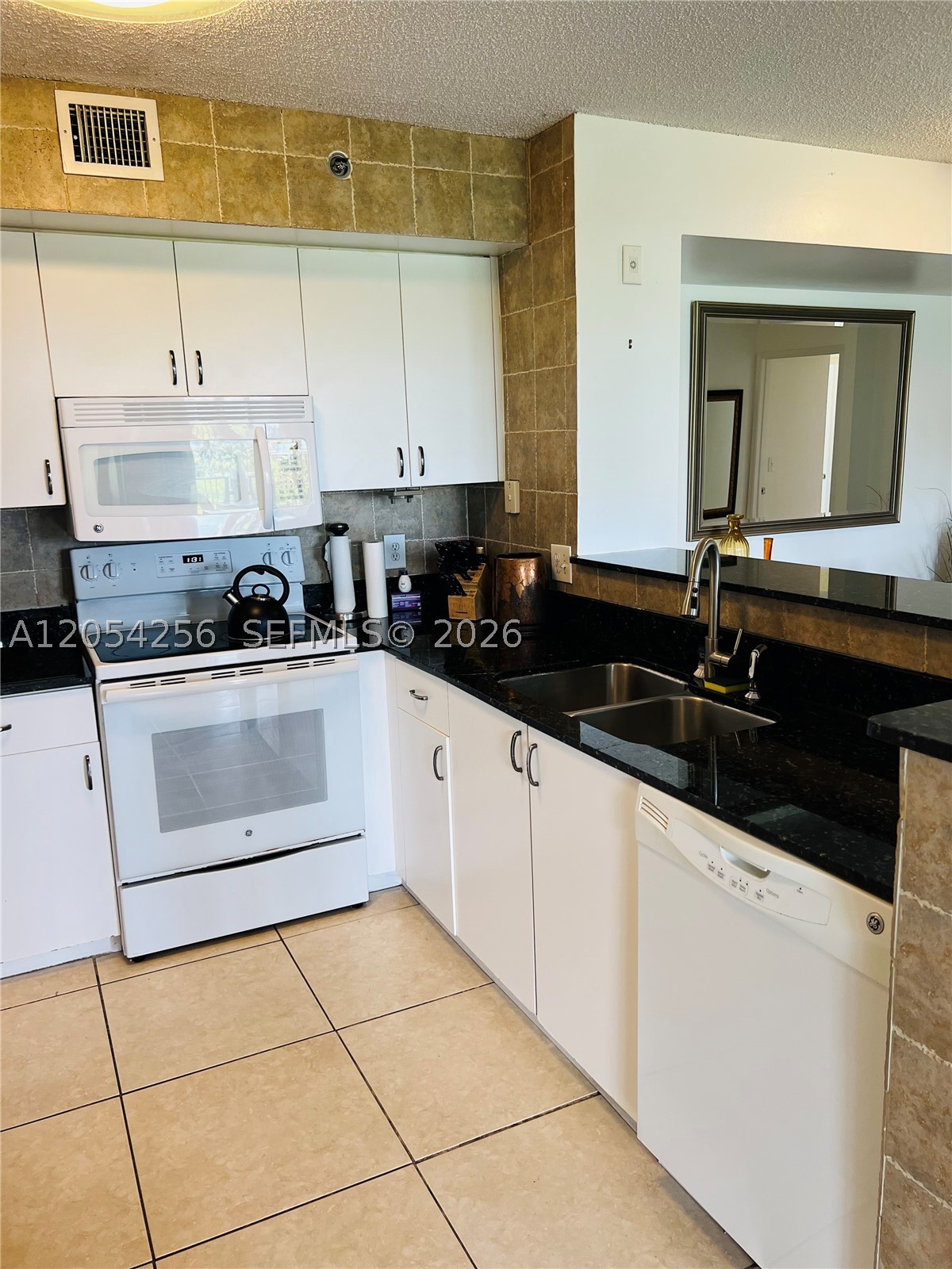 19801 E Country Club Dr #4601, Aventura FL 33180