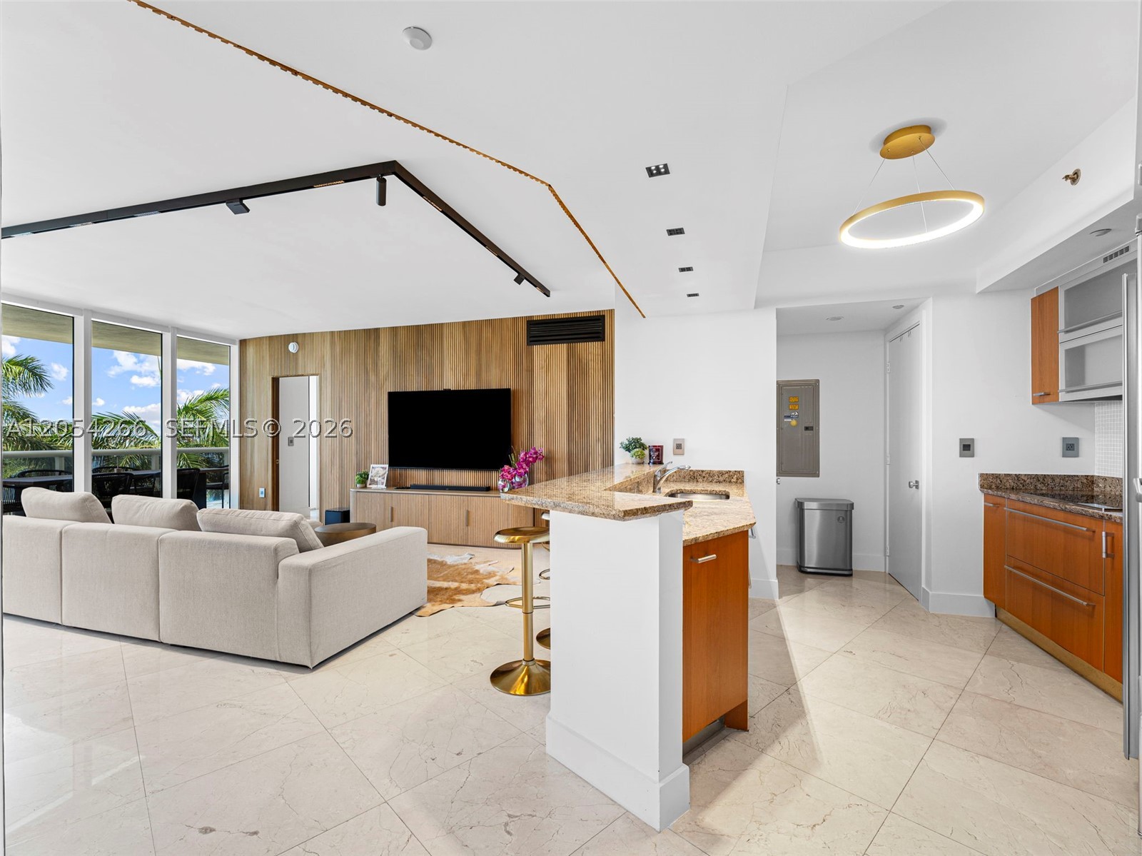 400 Alton Rd #808, Miami Beach FL 33139