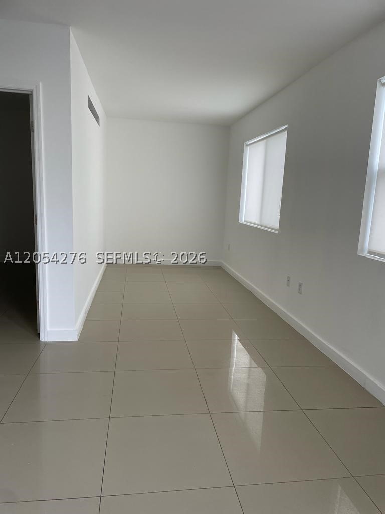 423 E 27th St #201, Hialeah FL 33013
