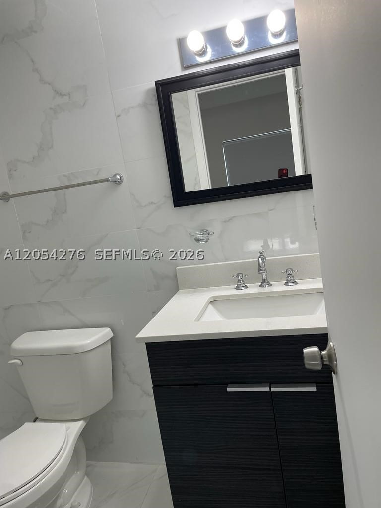 423 E 27th St #201, Hialeah FL 33013