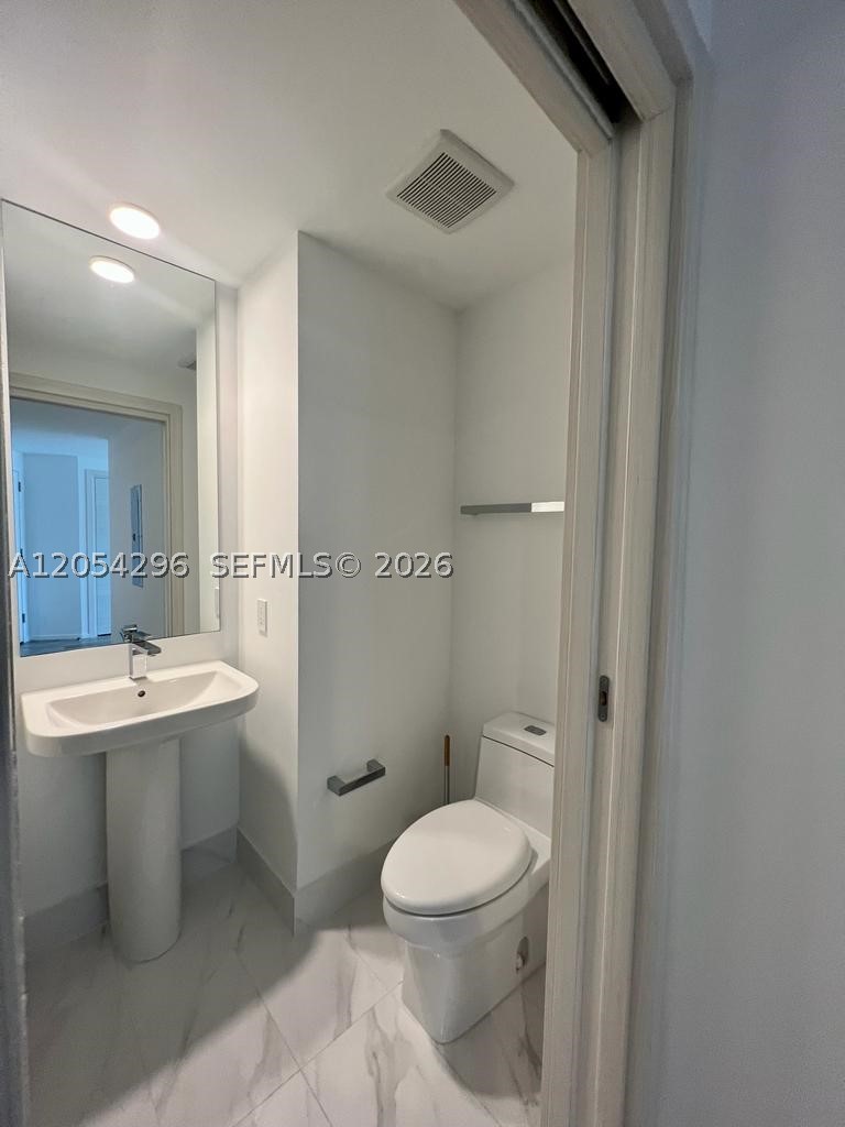 801 S Miami Ave #2203, Miami FL 33130
