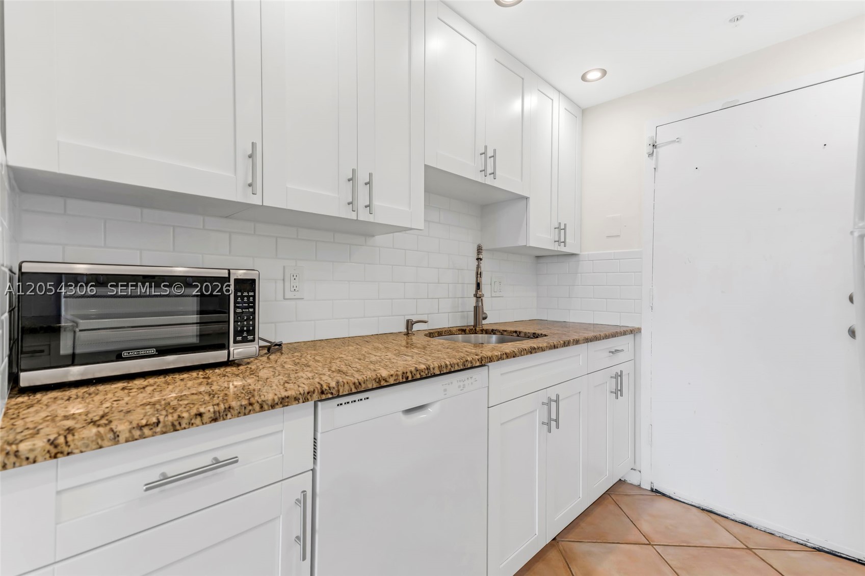 2350 NE 135th St #1510, North Miami FL 33181