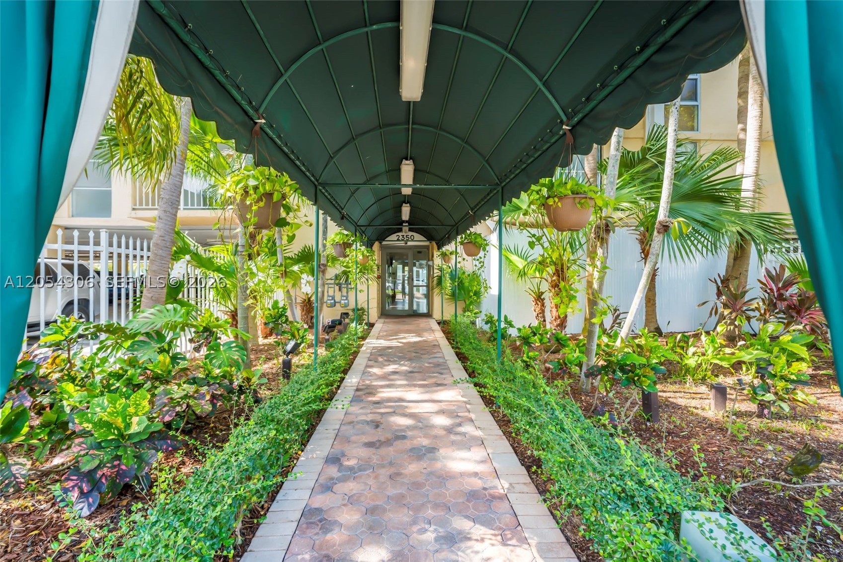 2350 NE 135th St #1510, North Miami FL 33181