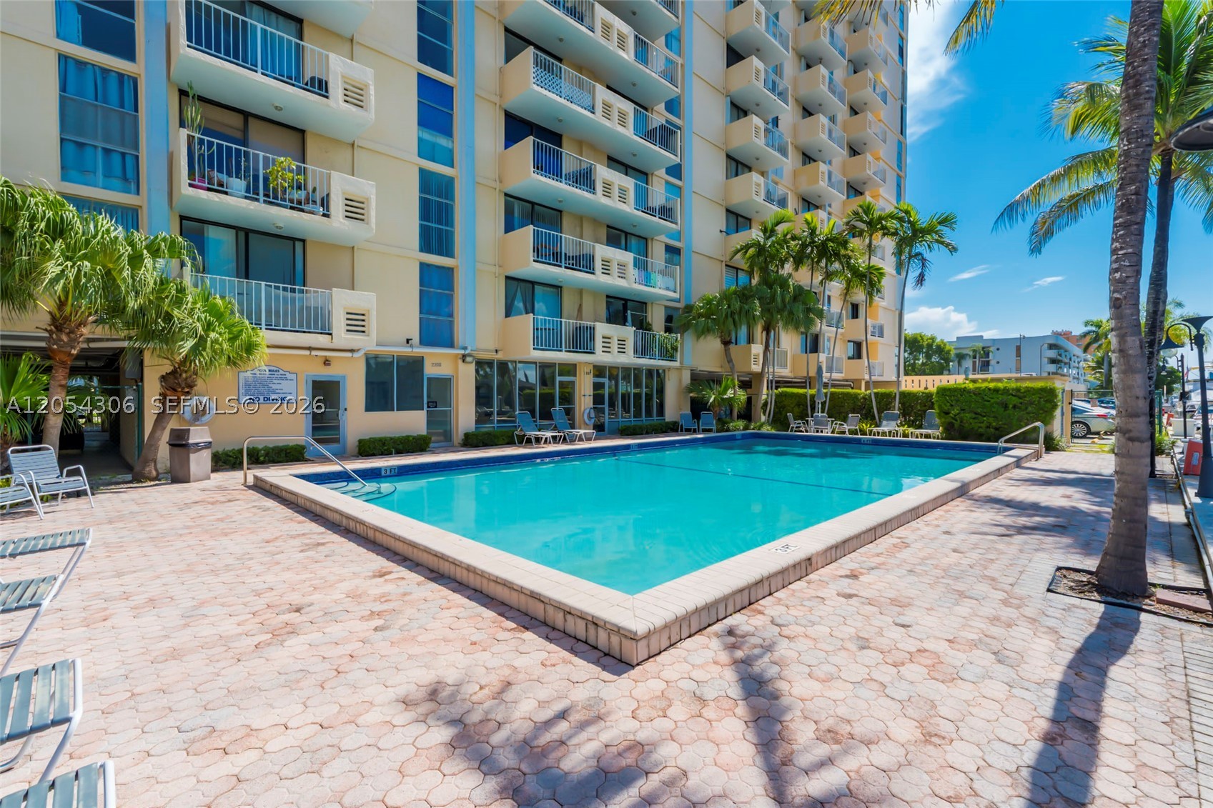 2350 NE 135th St #1510, North Miami FL 33181