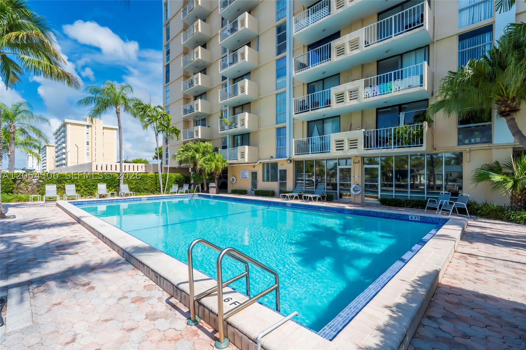 2350 NE 135th St #1510, North Miami FL 33181