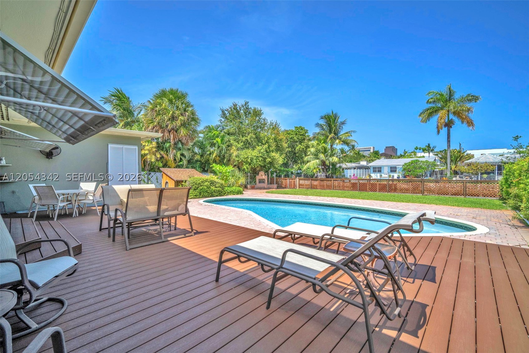 800 SW 8th Ter, Fort Lauderdale FL 33315