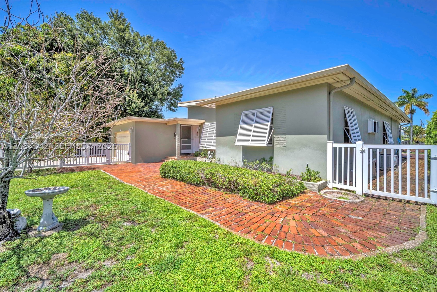 800 SW 8th Ter, Fort Lauderdale FL 33315